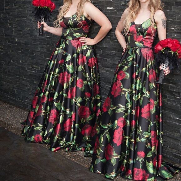 Sherri Hill Rose Print Style 53896 Size 0 - Picture 4 of 5